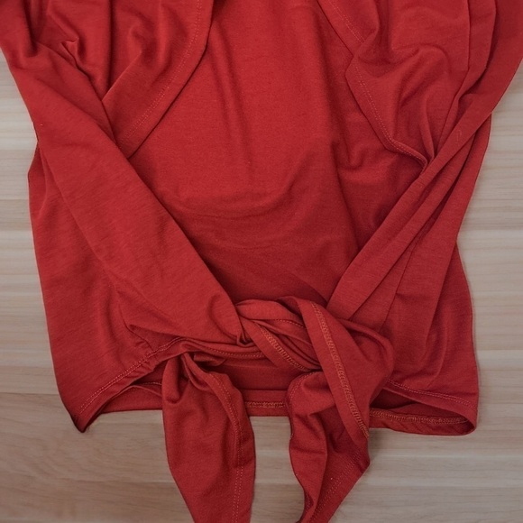 Open Back T Shirt | SIZE S - Picture 5 of 5